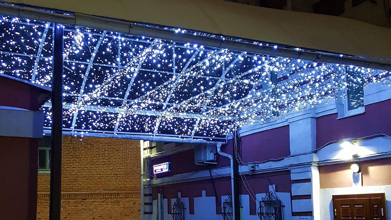 Украшение муниципальных объектов