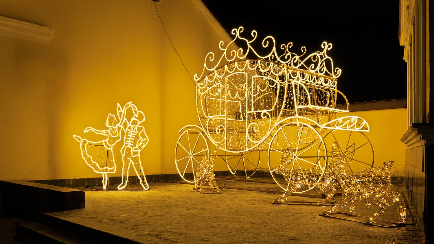 Дубна, светодиодные фигуры и конструкции